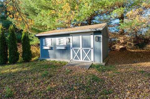 South, MORRIS, CT 06763