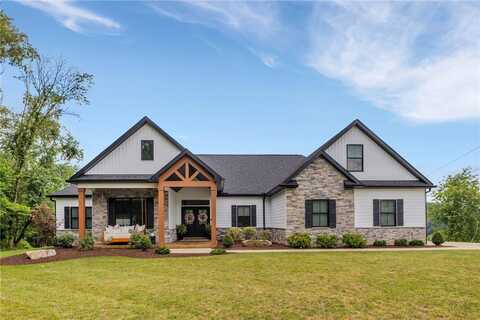 201 Darlan Hill Dr, Plum, PA 15239