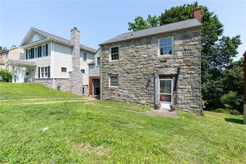 772 Scott Rd, Mt Lebanon, PA 15228