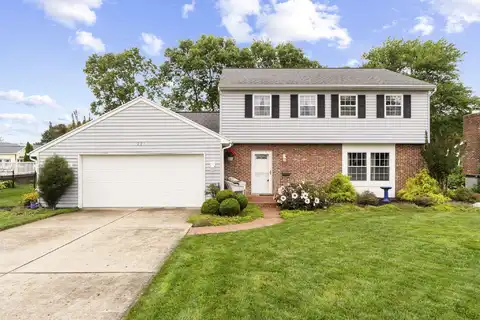 221 Finsbury Lane, Troy, OH 45373