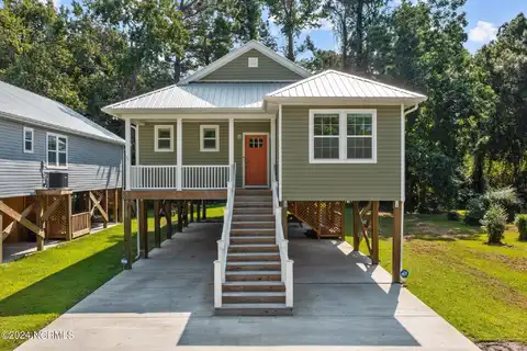 Court, JACKSONVILLE, NC 28540