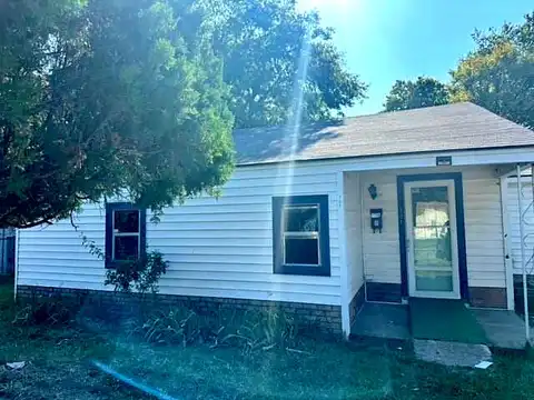 11Th, GRAND PRAIRIE, TX 75051