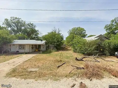 13Th, COLEMAN, TX 76834