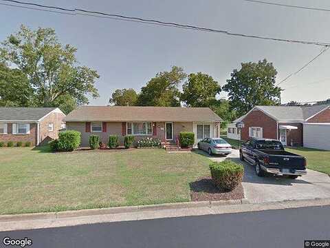 Courtney, NEWPORT NEWS, VA 23601