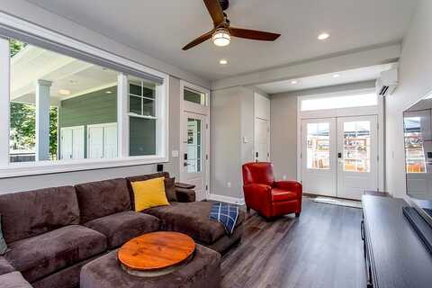 Flyntshire, ROCKINGHAM, VA 22801
