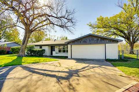 Gaines, HALTOM CITY, TX 76117