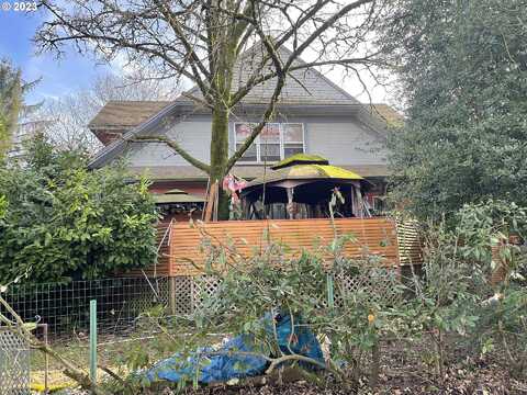 Ainsworth, PORTLAND, OR 97211