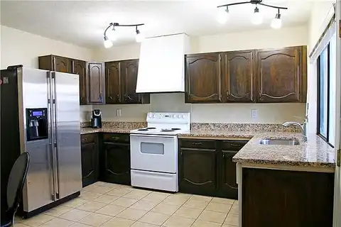 Montana, GRAND PRAIRIE, TX 75052