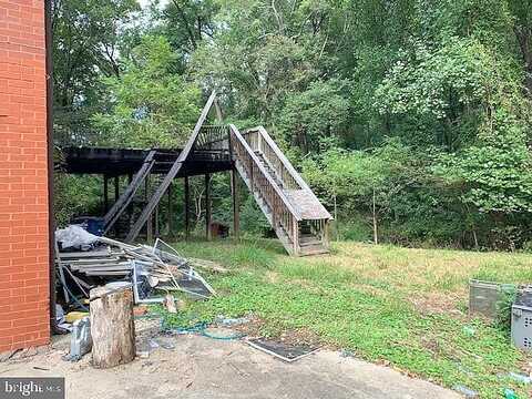 Walker, GREAT FALLS, VA 22066
