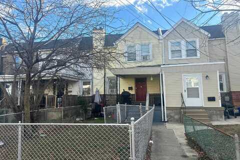 Clover, UPPER DARBY, PA 19082