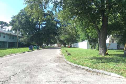 19Th, TAMPA, FL 33612