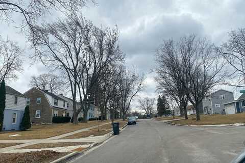 47Th, MILWAUKEE, WI 53220