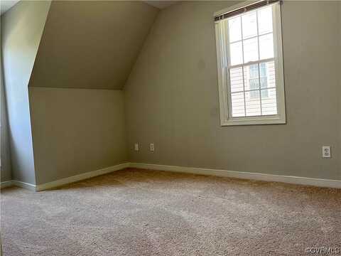 Terrace, PETERSBURG, VA 23803