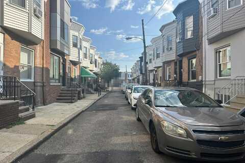 Opal, PHILADELPHIA, PA 19145