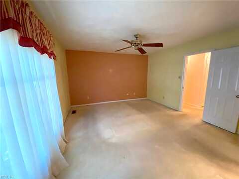 Rosecroft, VIRGINIA BEACH, VA 23464