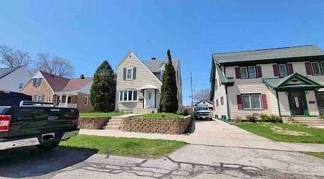 56Th, MILWAUKEE, WI 53220