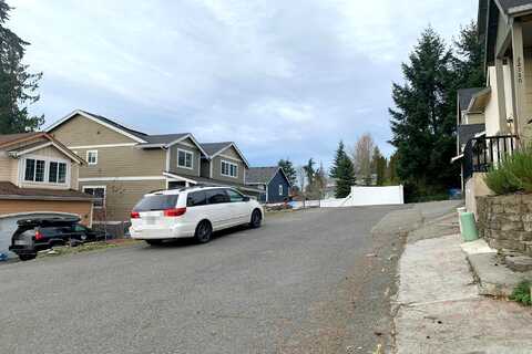 101St, KENT, WA 98031