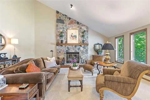 Olympia, EDEN PRAIRIE, MN 55347