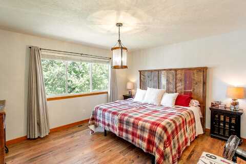Bull Pine, SPOKANE, WA 99217
