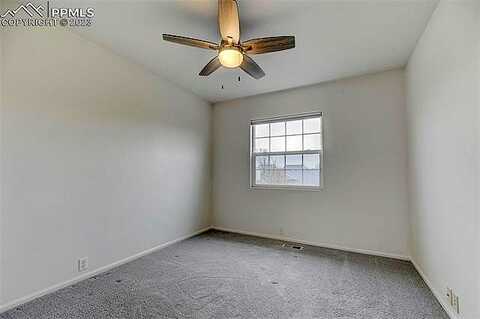 Casual, COLORADO SPRINGS, CO 80923