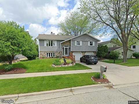 Hollow, WEST BEND, WI 53090