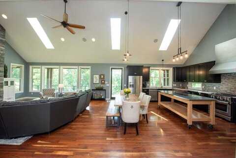 Retreat, MOUND, MN 55364