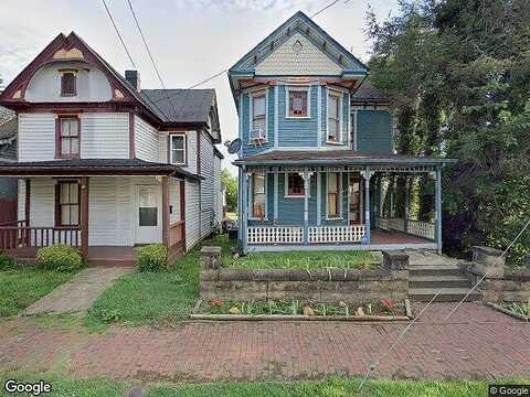 Elm, ROANOKE, VA 24016