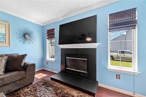 Kings Ridge, NEWPORT NEWS, VA 23608