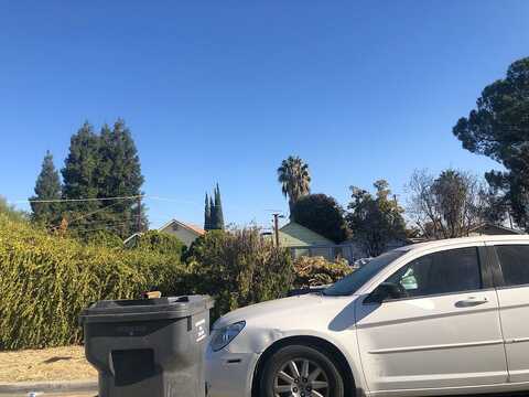 Adrian, BAKERSFIELD, CA 93308