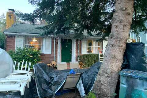 Roslyn, SEATTLE, WA 98133