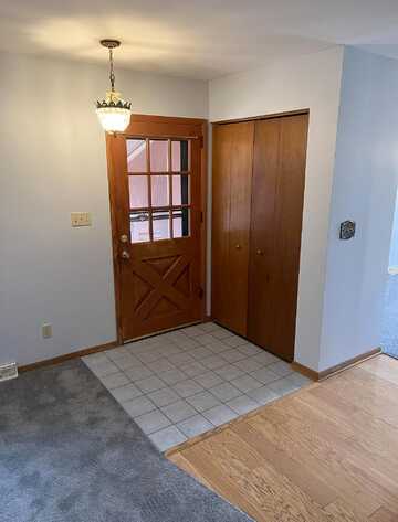 Dellrose, GREENDALE, WI 53129