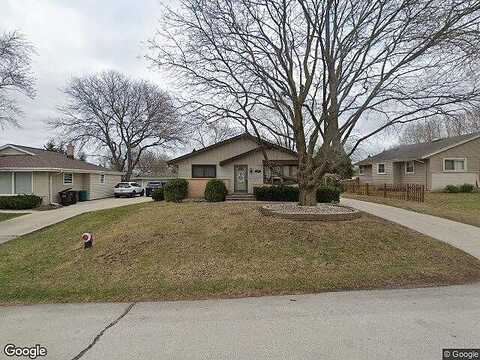 67Th, MILWAUKEE, WI 53220
