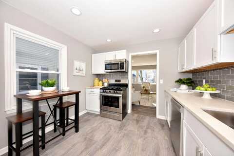 86Th, MILWAUKEE, WI 53222