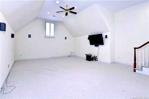 Nathaniels, WILLIAMSBURG, VA 23185