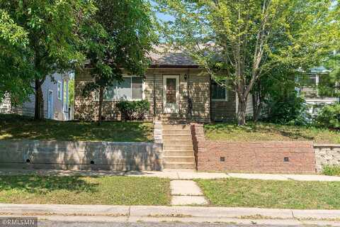 Charles, SAINT PAUL, MN 55104