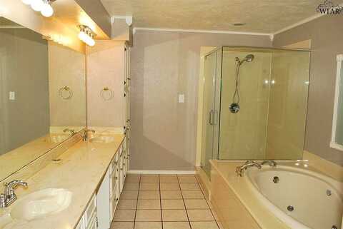 Shady Brook, WICHITA FALLS, TX 76310