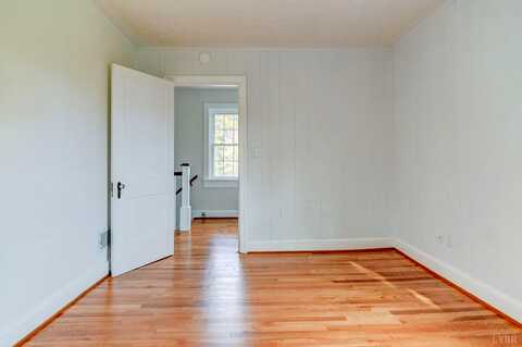 New Chapel, RUSTBURG, VA 24588