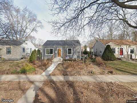Pine, MILWAUKEE, WI 53207