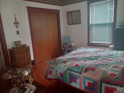 Oak, TRINIDAD, CO 81082
