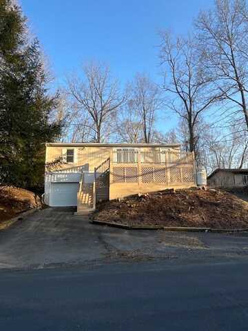 Pinewood, EAST STROUDSBURG, PA 18302