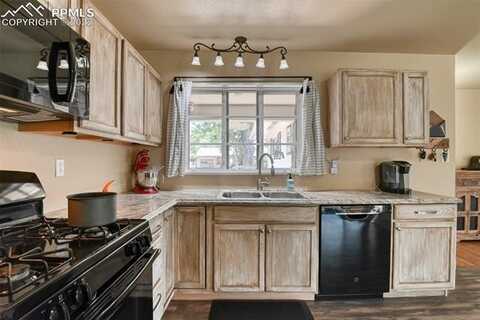 Esther, COLORADO SPRINGS, CO 80911