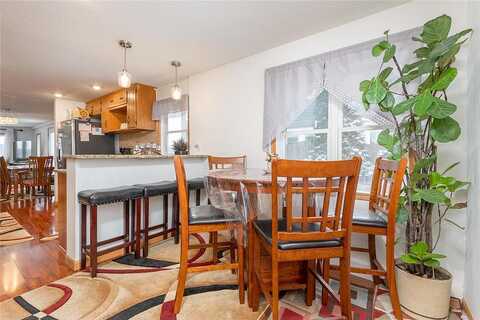 Red Oak, MOUND, MN 55364