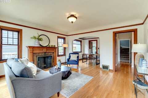 70Th, PORTLAND, OR 97213
