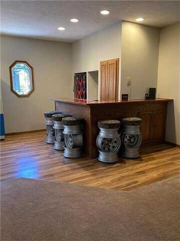 Quay, ANDOVER, MN 55304