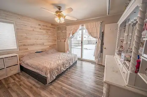 6Th, LAKELAND, MN 55043