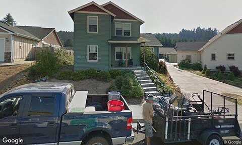 Kristen, COTTAGE GROVE, OR 97424