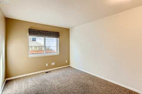 Baines, HUBBARD, OR 97032