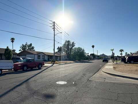 Crocus, PHOENIX, AZ 85032