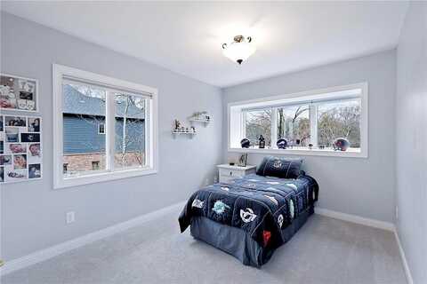 Mckenzie Point, WAYZATA, MN 55391