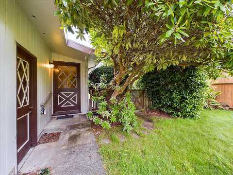 Maple, EUREKA, CA 95501